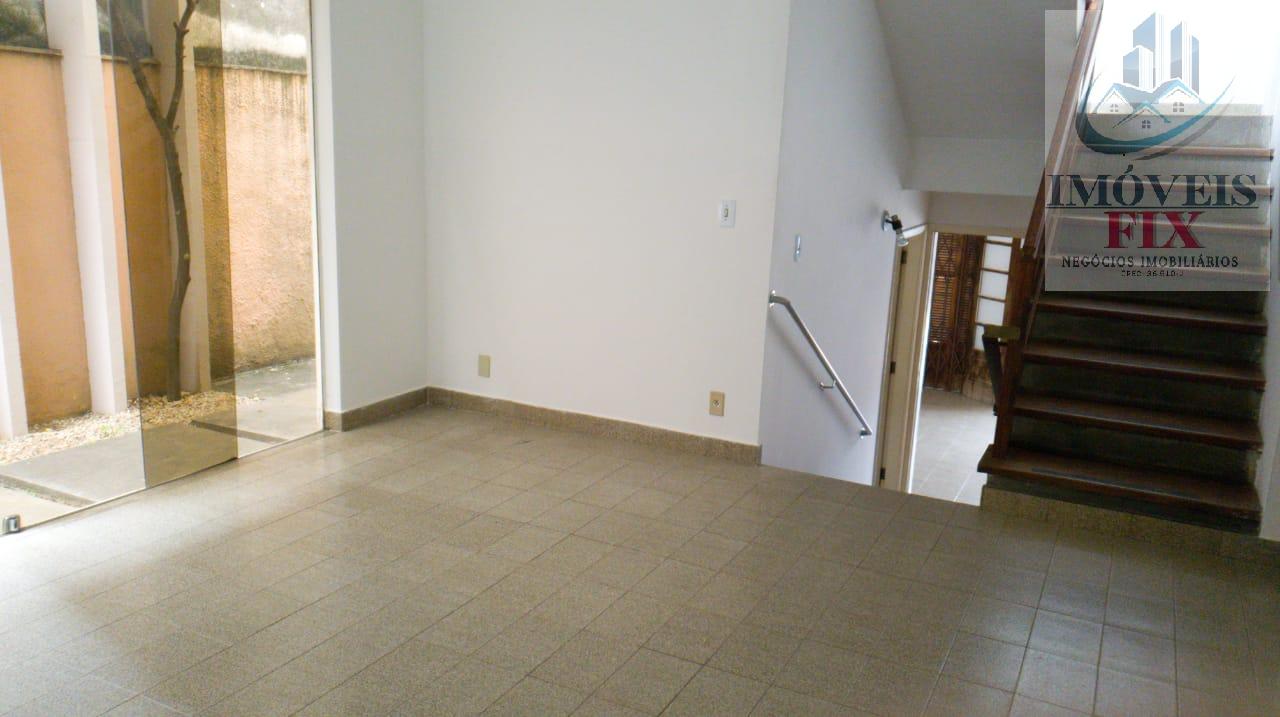 Casa à venda com 5 quartos, 322m² - Foto 9