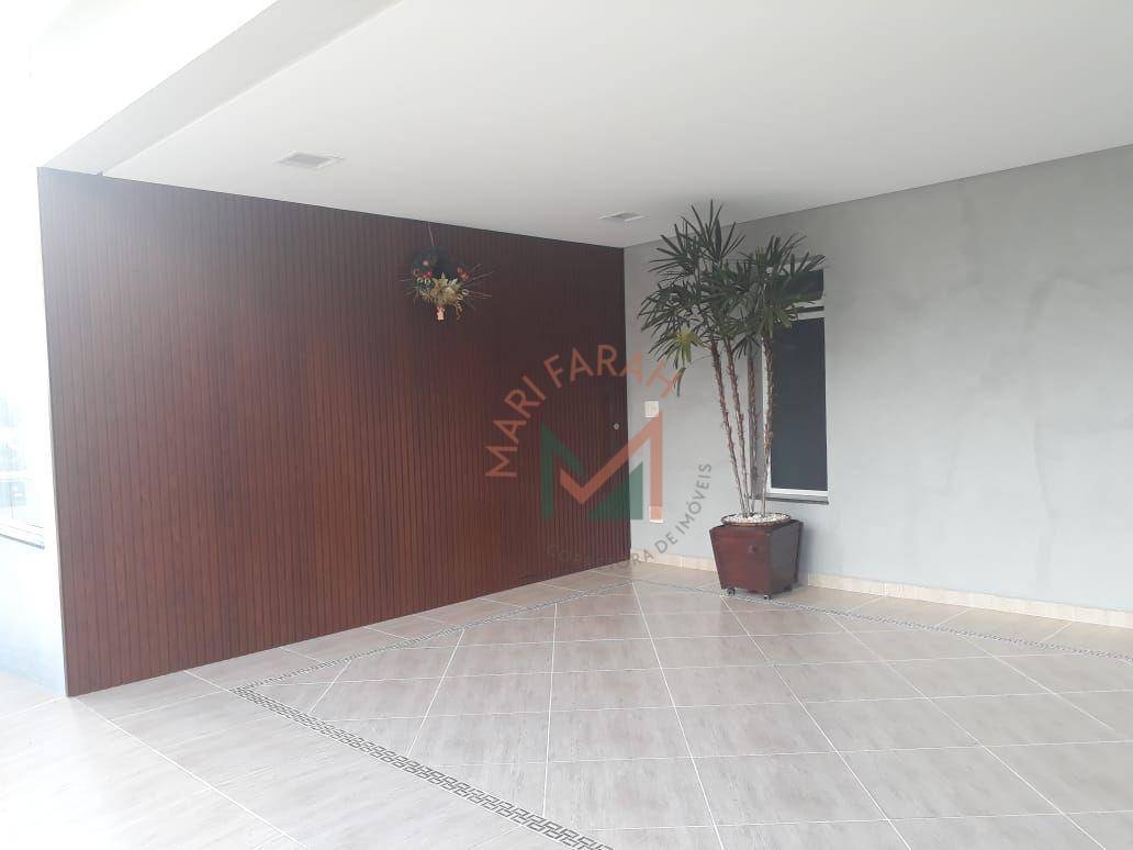 Casa de Condomínio à venda com 3 quartos, 318m² - Foto 2