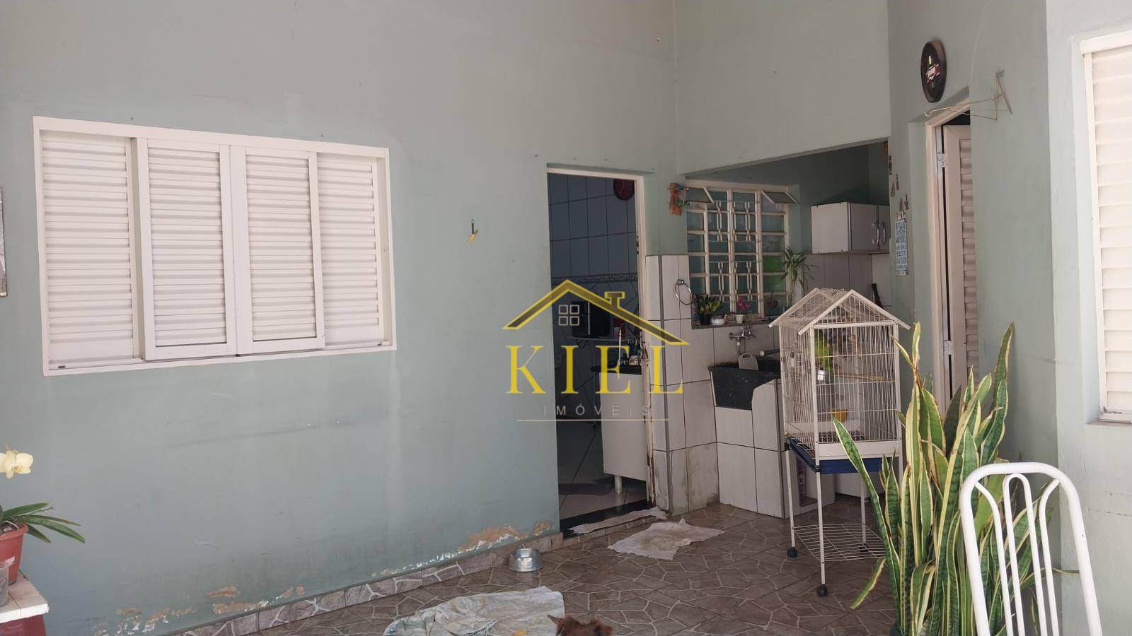 Casa à venda com 2 quartos, 240m² - Foto 9