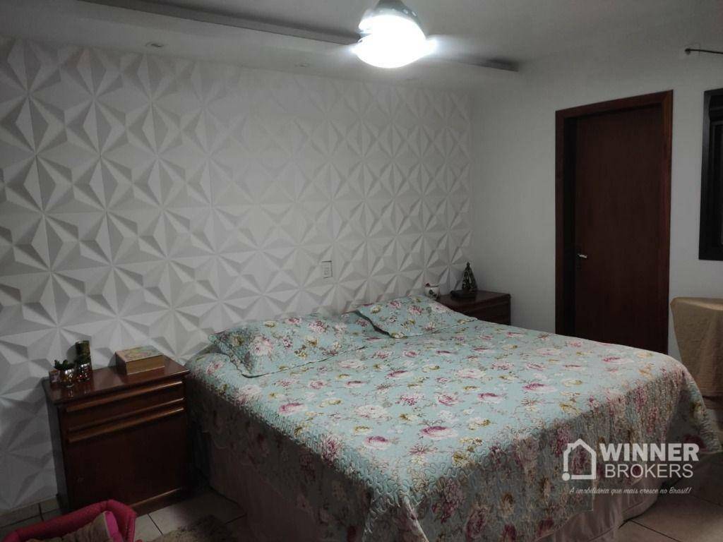 Casa à venda com 3 quartos, 250m² - Foto 11