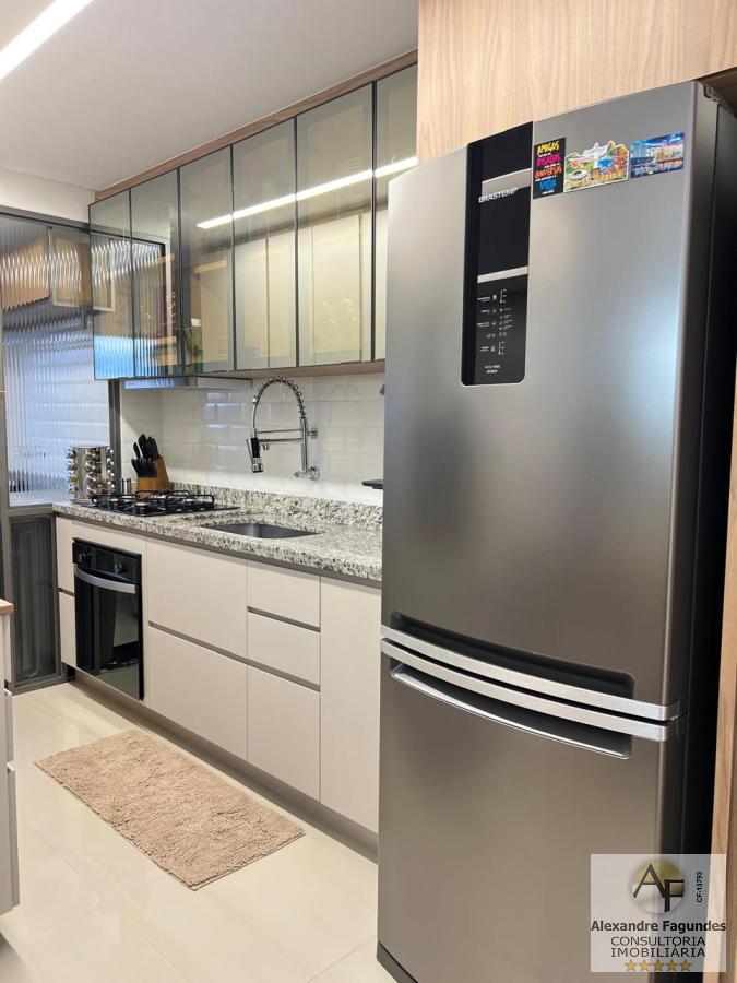 Apartamento à venda com 2 quartos, 64m² - Foto 9