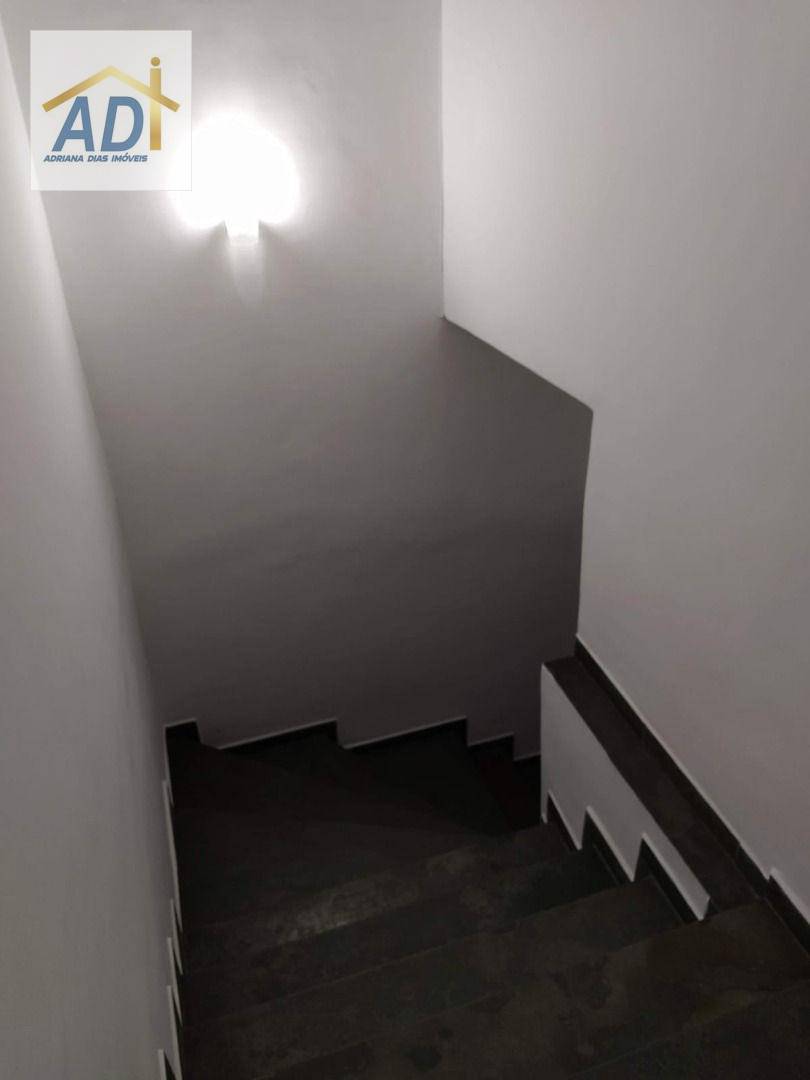 Casa à venda e aluguel com 3 quartos, 160m² - Foto 2