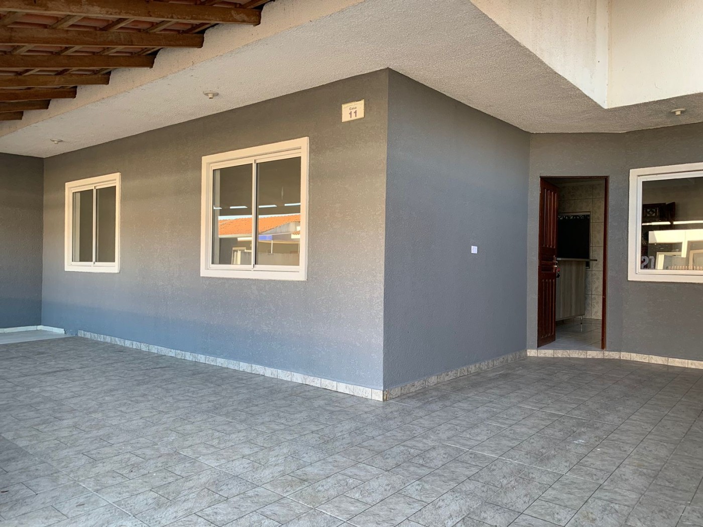Casa à venda com 3 quartos, 60m² - Foto 4