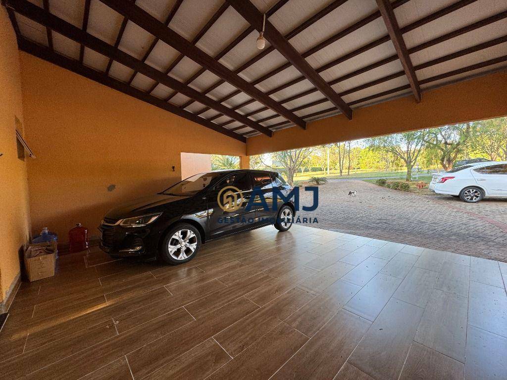 Chácara à venda com 4 quartos, 301m² - Foto 13