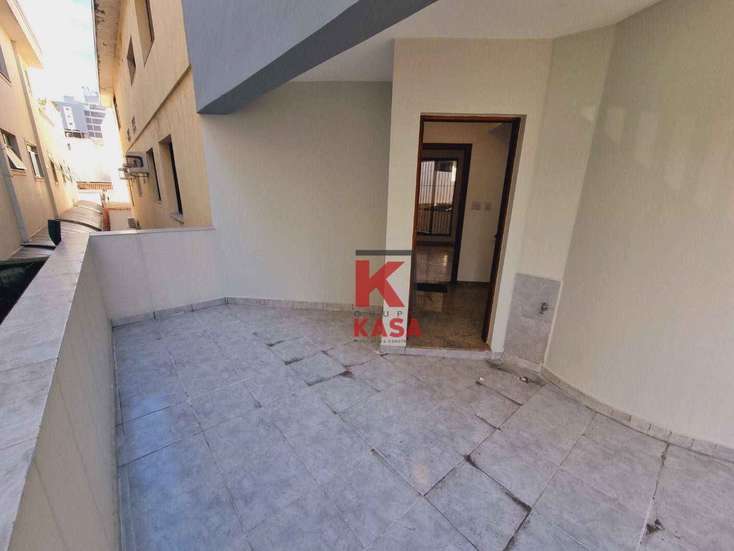 Casa à venda e aluguel com 3 quartos, 339m² - Foto 27