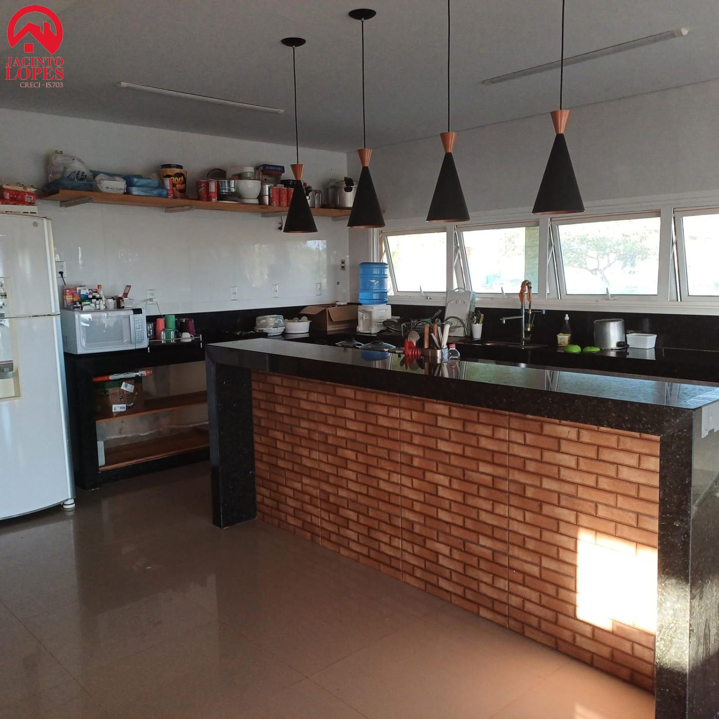 Chácara à venda com 3 quartos, 300m² - Foto 18
