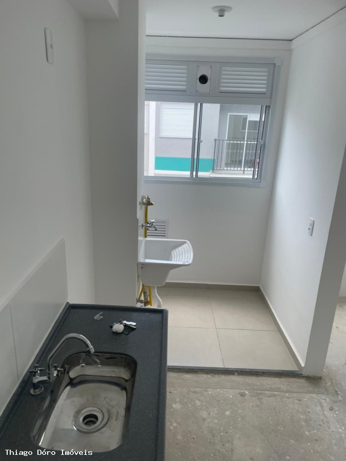 Apartamento à venda com 2 quartos, 37m² - Foto 19