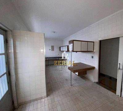 Casa à venda e aluguel com 3 quartos, 295m² - Foto 17