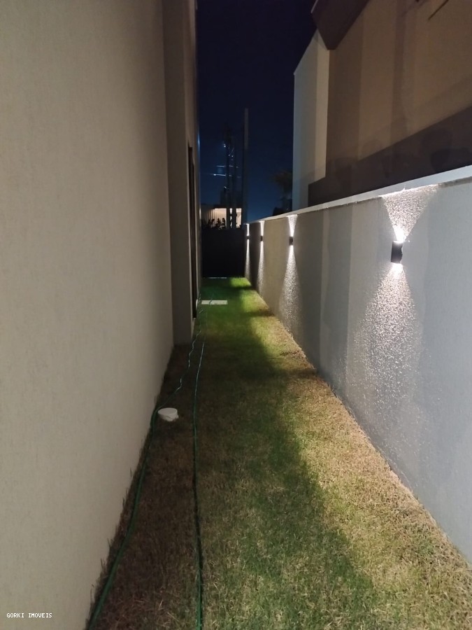 Casa à venda com 4 quartos, 275m² - Foto 15