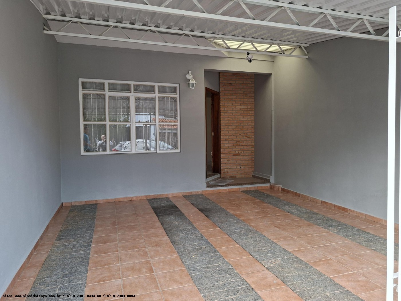 Casa à venda com 2 quartos, 120m² - Foto 1