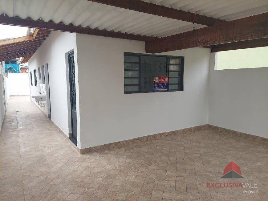 Casa à venda com 2 quartos, 90m² - Foto 1