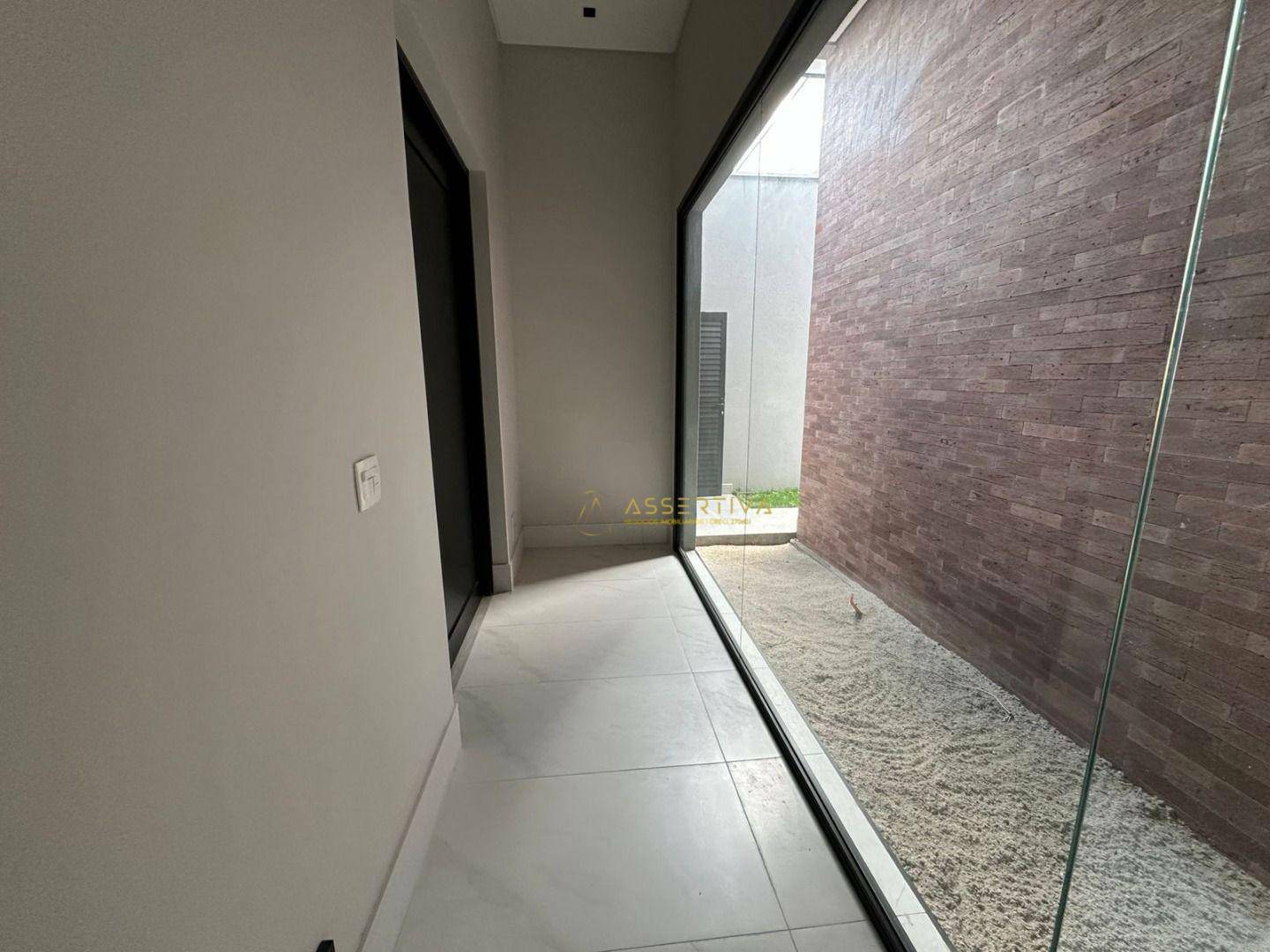 Casa de Condomínio à venda e aluguel com 3 quartos, 350m² - Foto 7