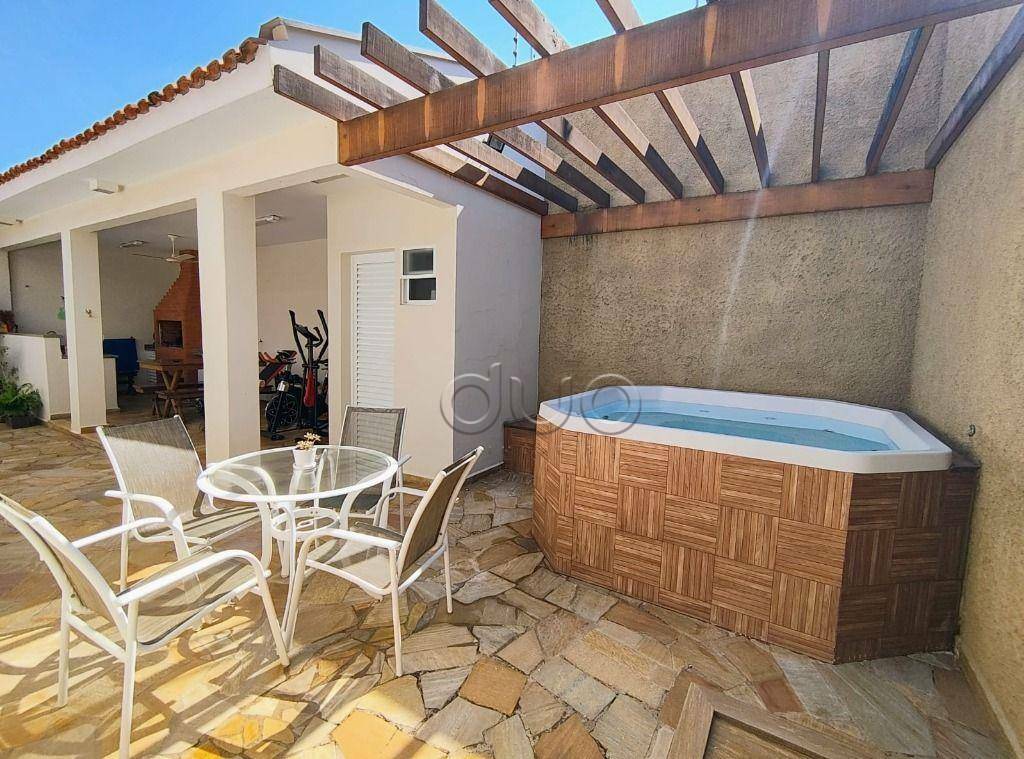 Casa à venda com 3 quartos, 237m² - Foto 34