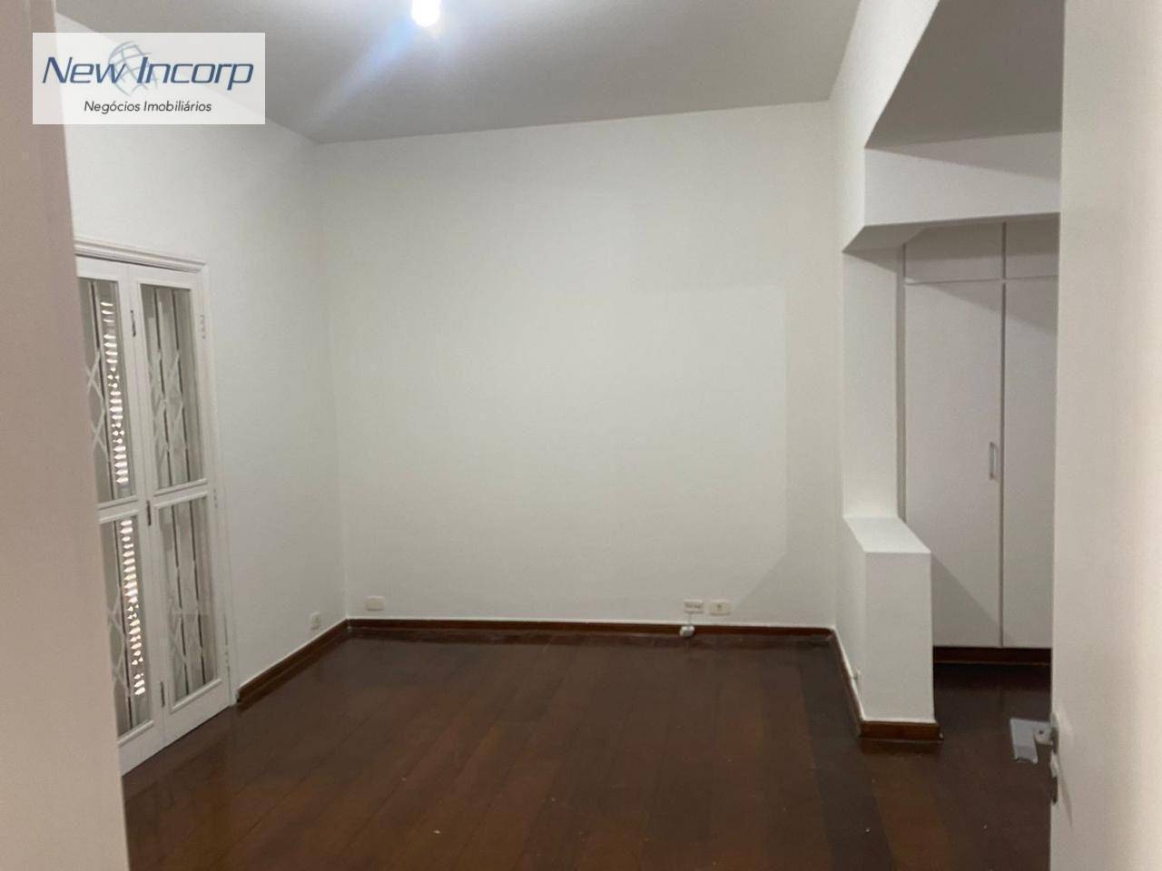 Casa à venda e aluguel com 4 quartos, 450m² - Foto 8
