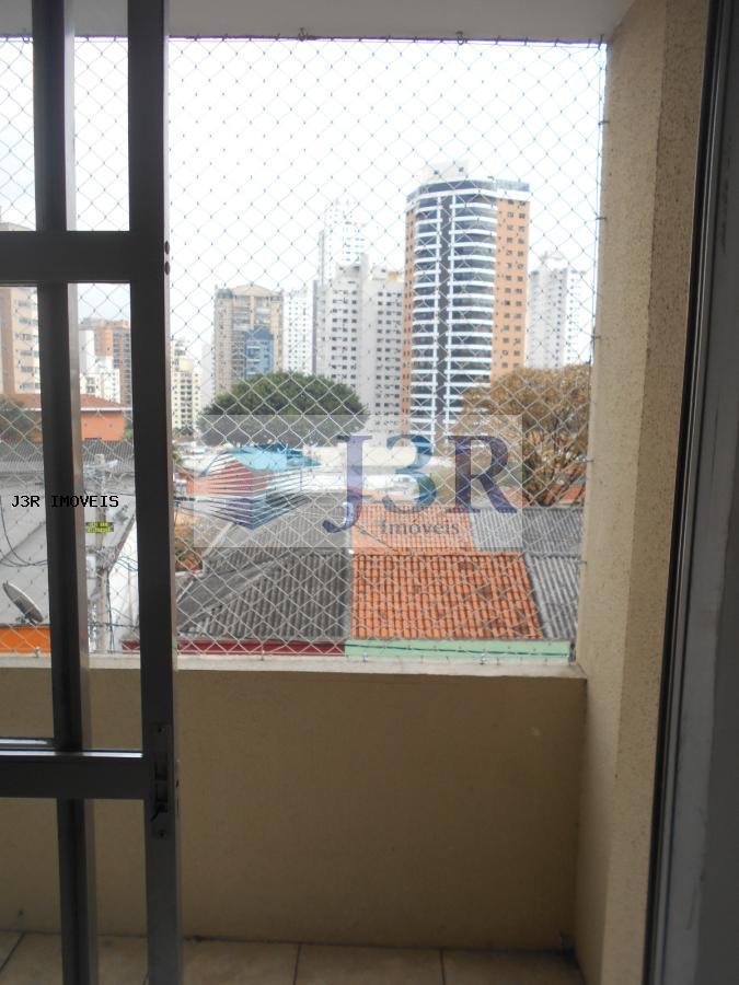Apartamento para alugar com 2 quartos, 82m² - Foto 8