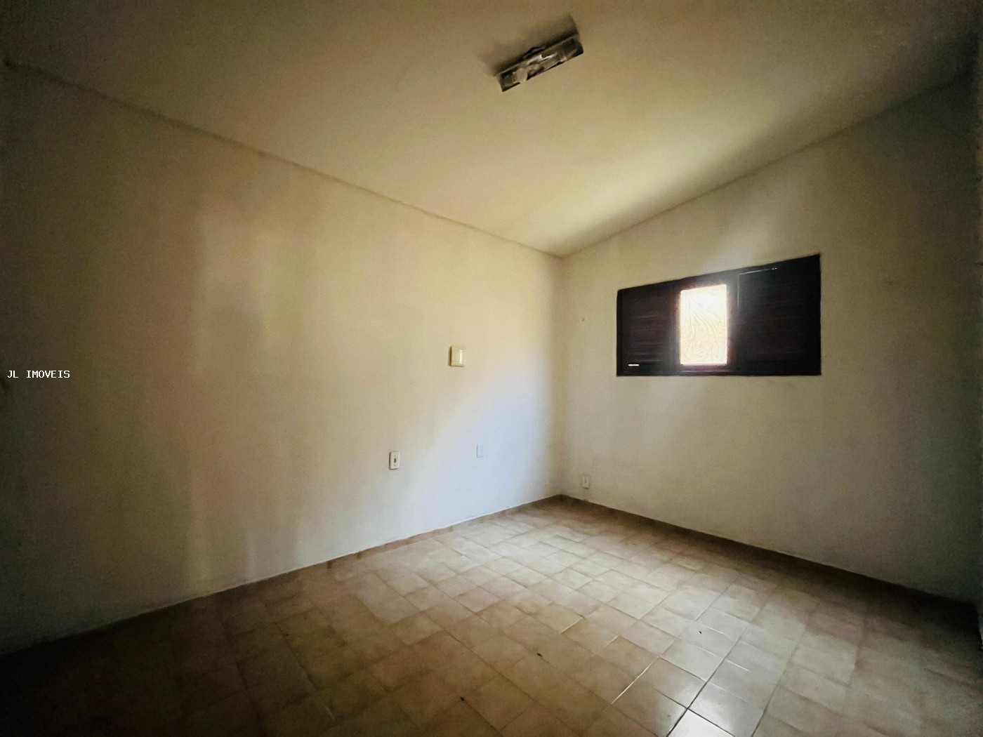 Loja-Salão para alugar com 4 quartos, 240m² - Foto 8