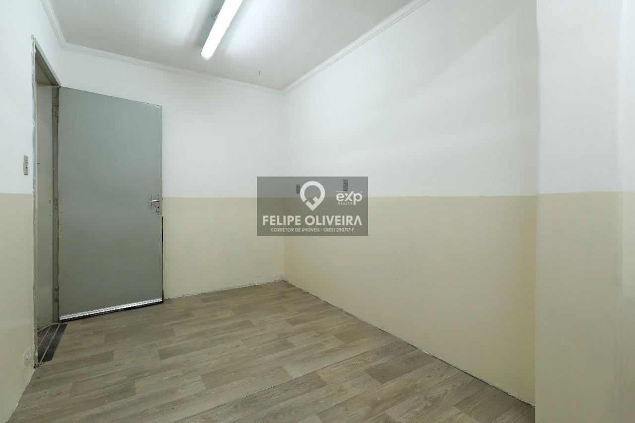 Casa para alugar com 11 quartos, 250m² - Foto 32