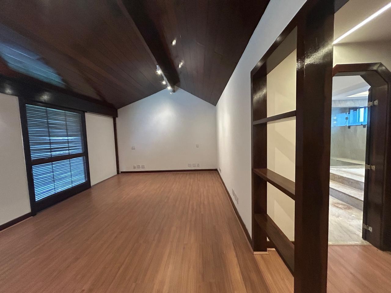 Casa para alugar com 7 quartos, 756m² - Foto 13