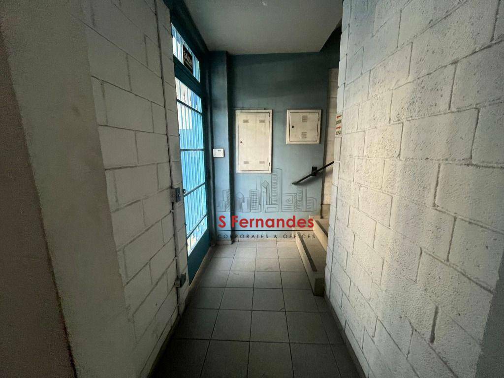 Depósito-Galpão-Armazém para alugar, 825m² - Foto 17