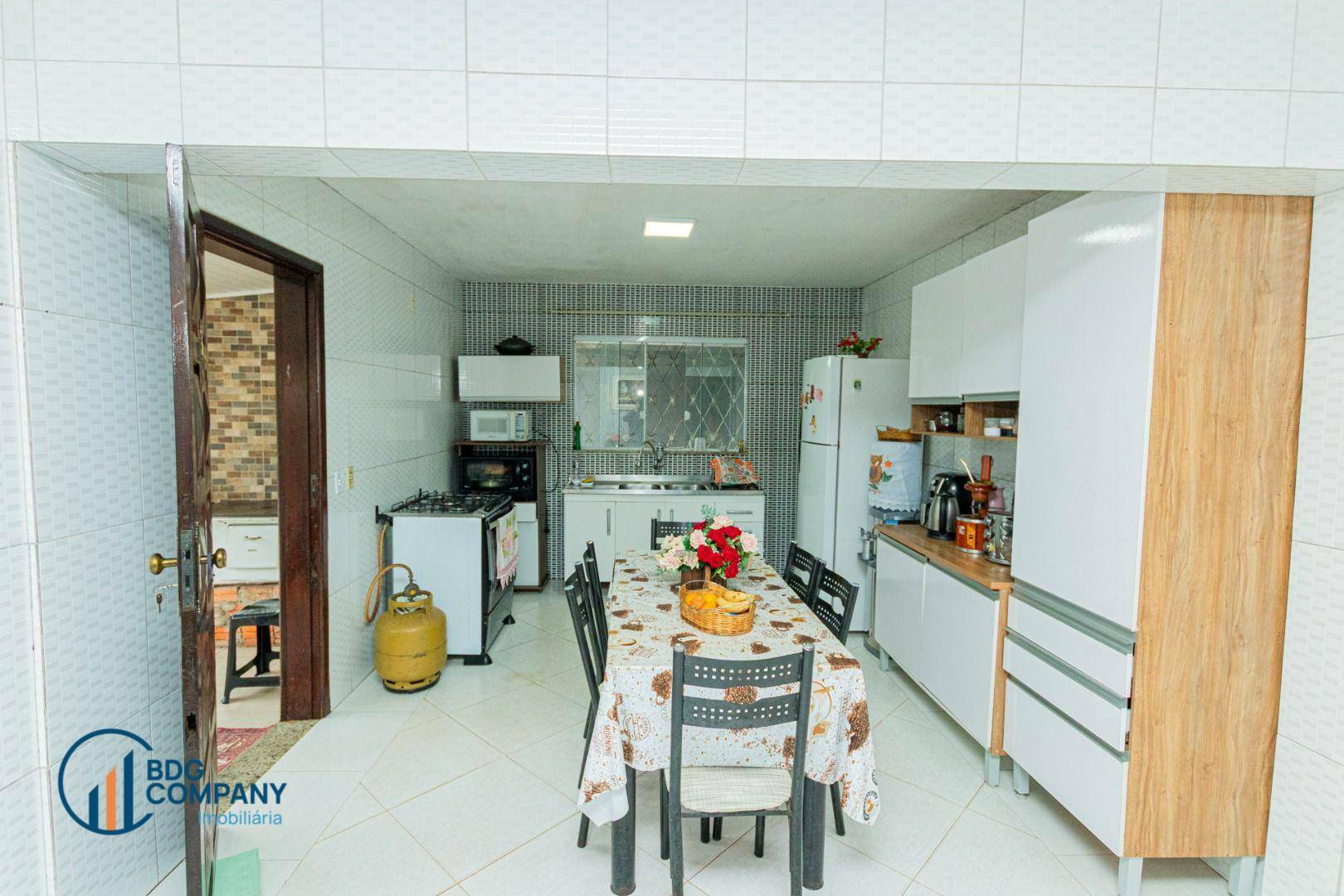 Casa à venda com 4 quartos, 220m² - Foto 16