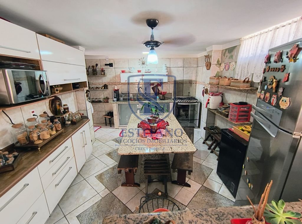 Casa à venda com 2 quartos, 360m² - Foto 15