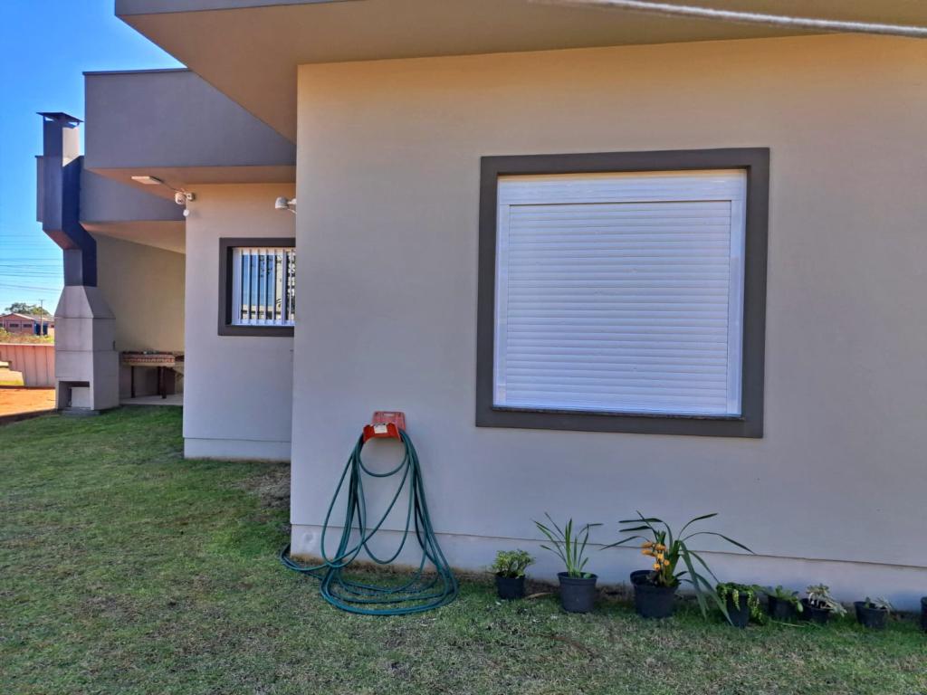 Casa à venda com 3 quartos, 122m² - Foto 3