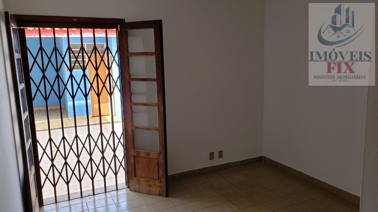 Casa à venda com 5 quartos, 322m² - Foto 22