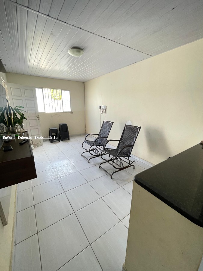Casa à venda com 2 quartos, 163m² - Foto 2