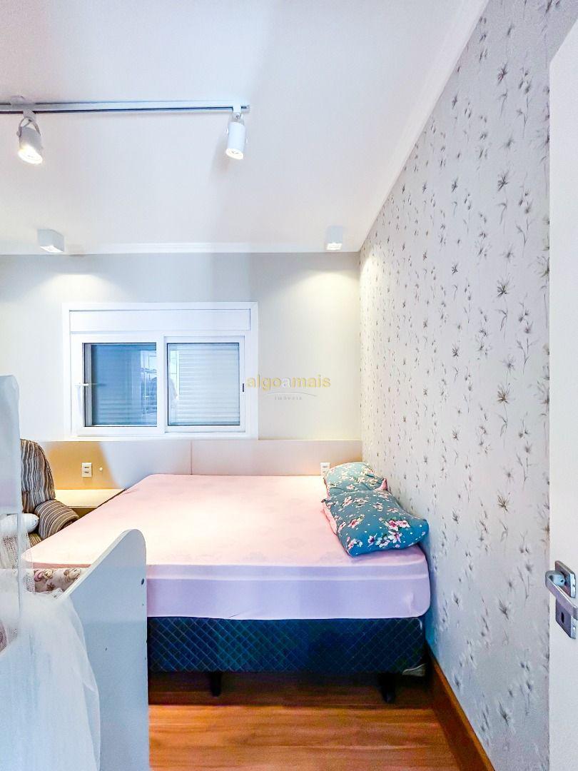 Casa de Condomínio à venda com 3 quartos, 250m² - Foto 51
