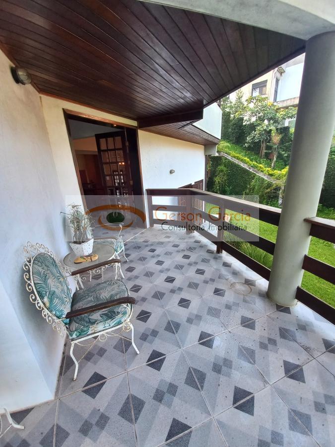 Casa de Condomínio para alugar com 3 quartos, 370m² - Foto 19