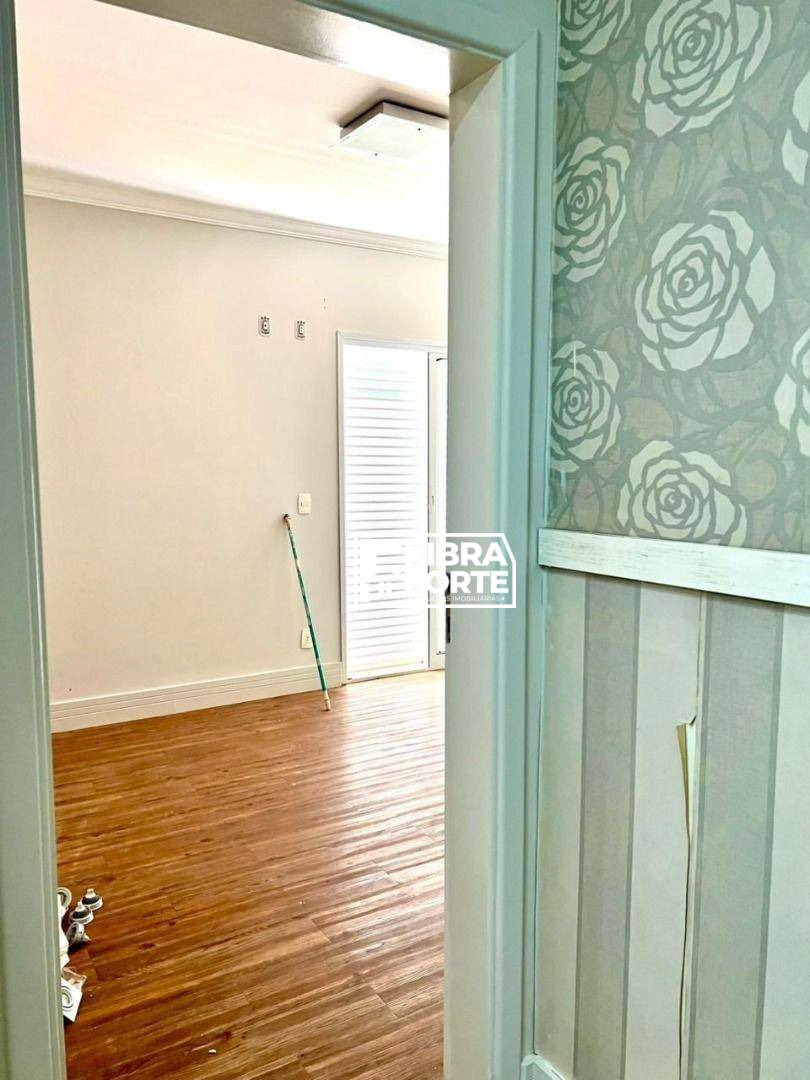 Casa de Condomínio para alugar com 4 quartos, 397m² - Foto 16
