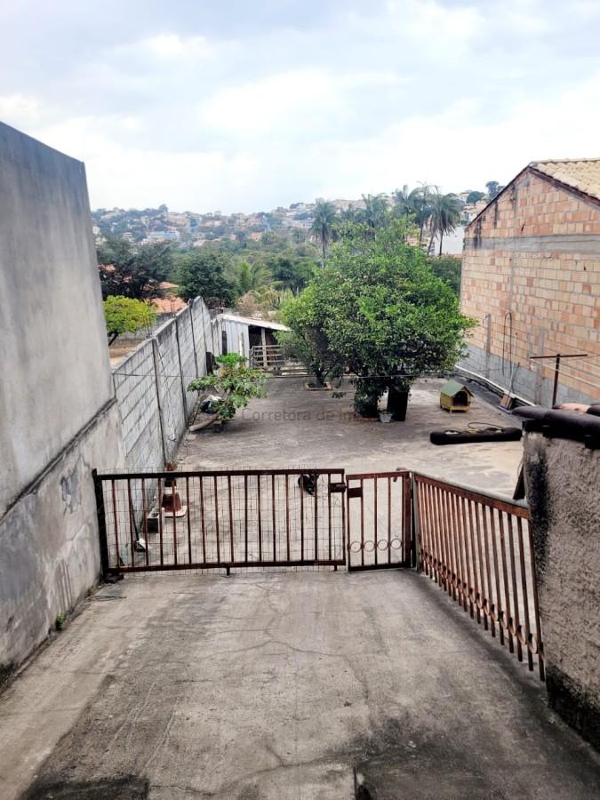 Casa à venda com 3 quartos, 330m² - Foto 12