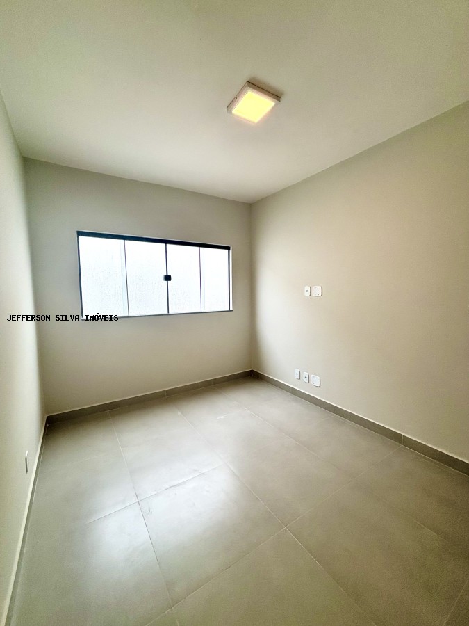 Casa à venda com 2 quartos, 70m² - Foto 15