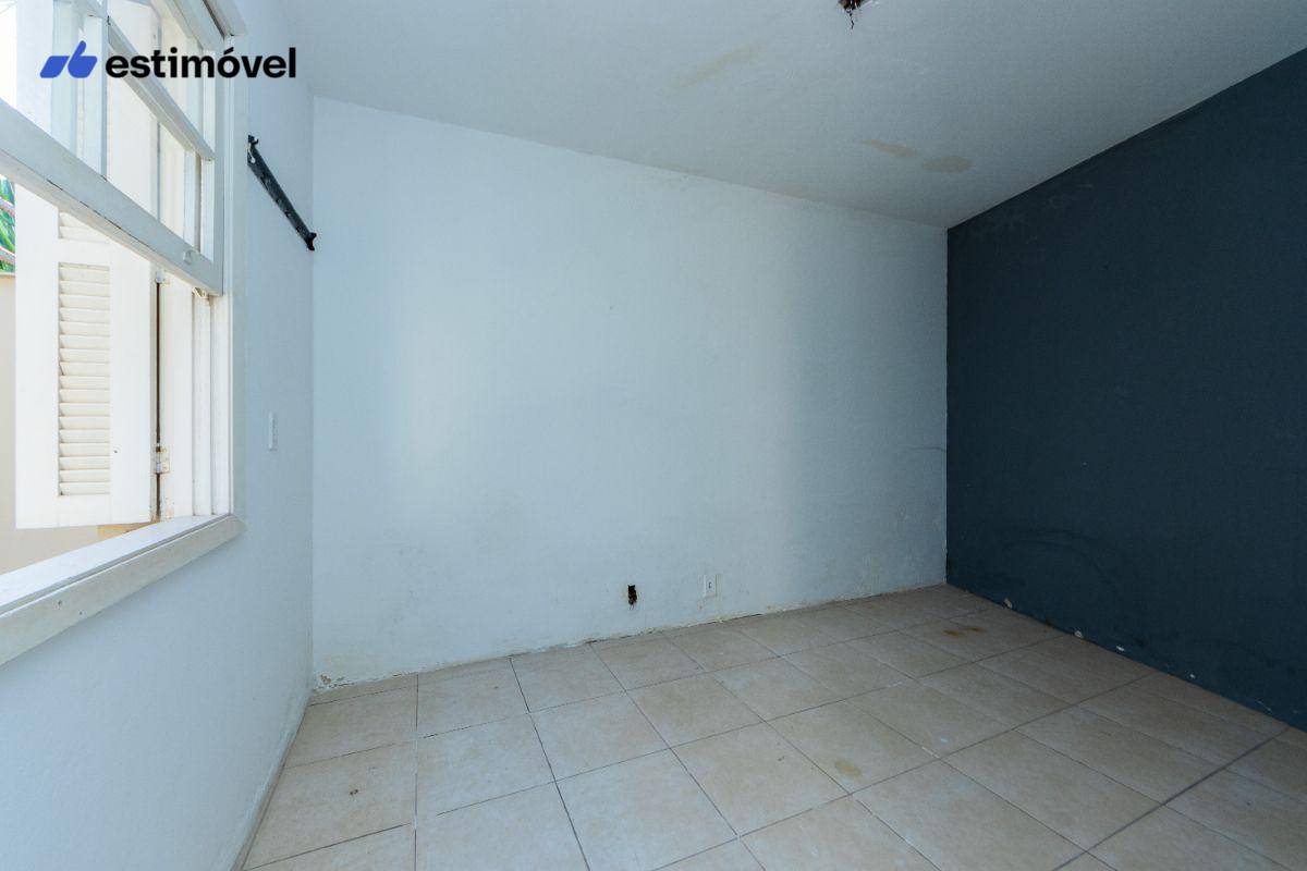 Casa à venda com 3 quartos, 384m² - Foto 26