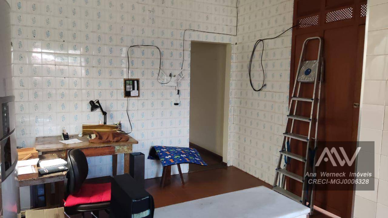 Casa à venda com 5 quartos, 170m² - Foto 19