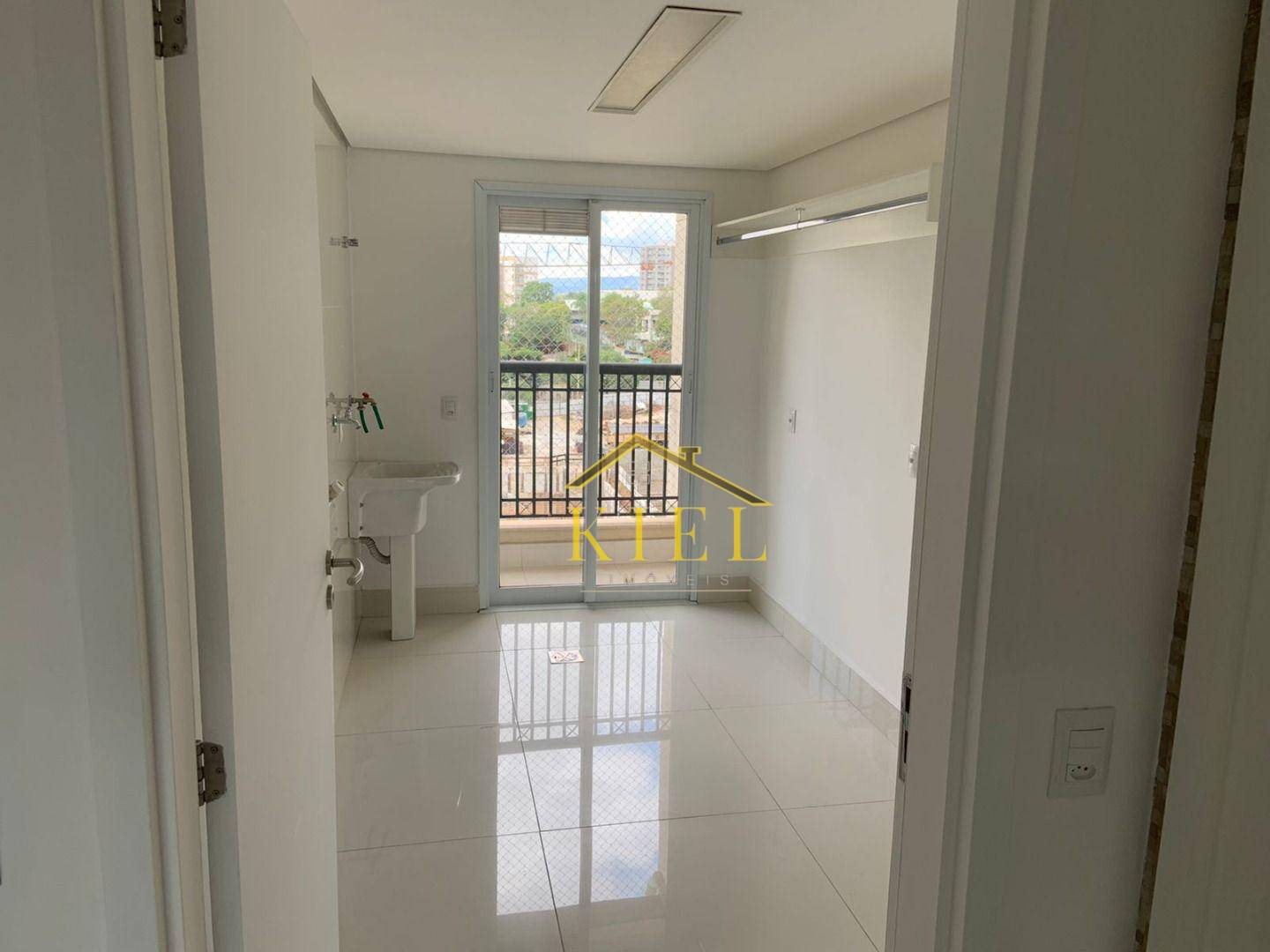 Apartamento para alugar com 3 quartos, 214m² - Foto 12