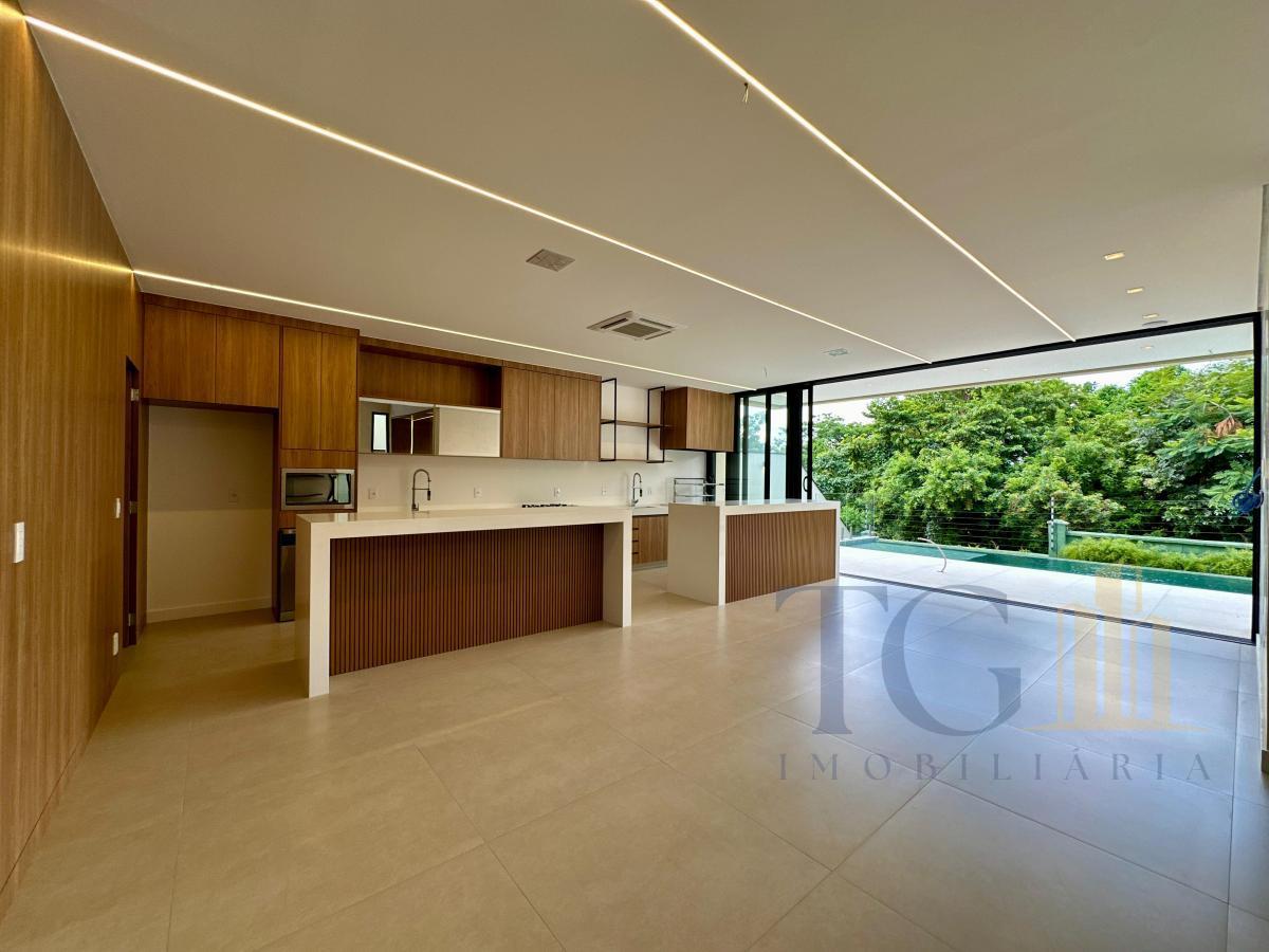 Casa de Condomínio à venda com 4 quartos, 450m² - Foto 10