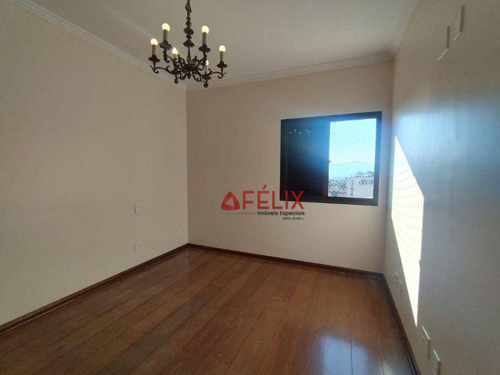 Apartamento para alugar com 4 quartos, 256m² - Foto 18