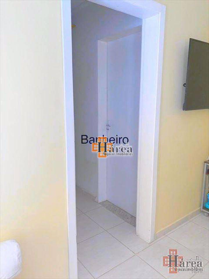 Casa para alugar com 3 quartos, 300m² - Foto 47