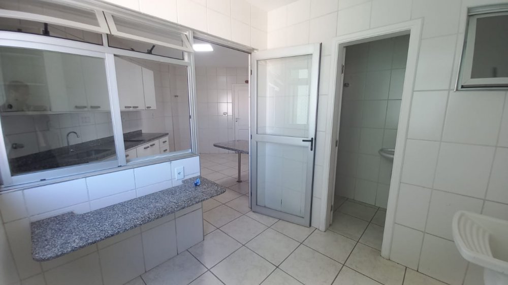 Apartamento à venda com 3 quartos, 126m² - Foto 7