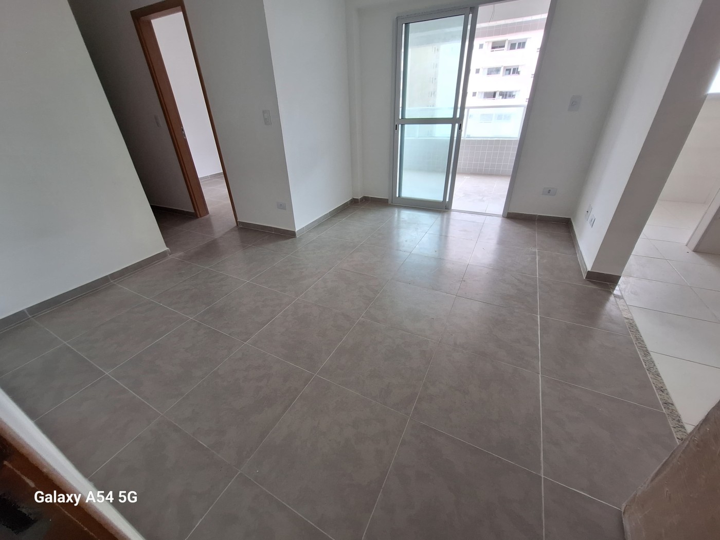 Apartamento para alugar com 2 quartos, 72m² - Foto 5