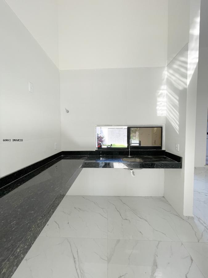 Casa à venda com 3 quartos, 115m² - Foto 7