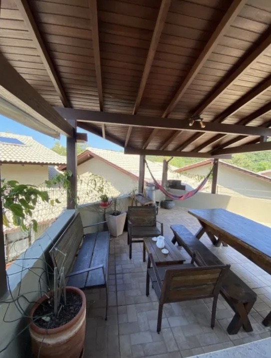 Casa para alugar com 3 quartos, 350m² - Foto 19