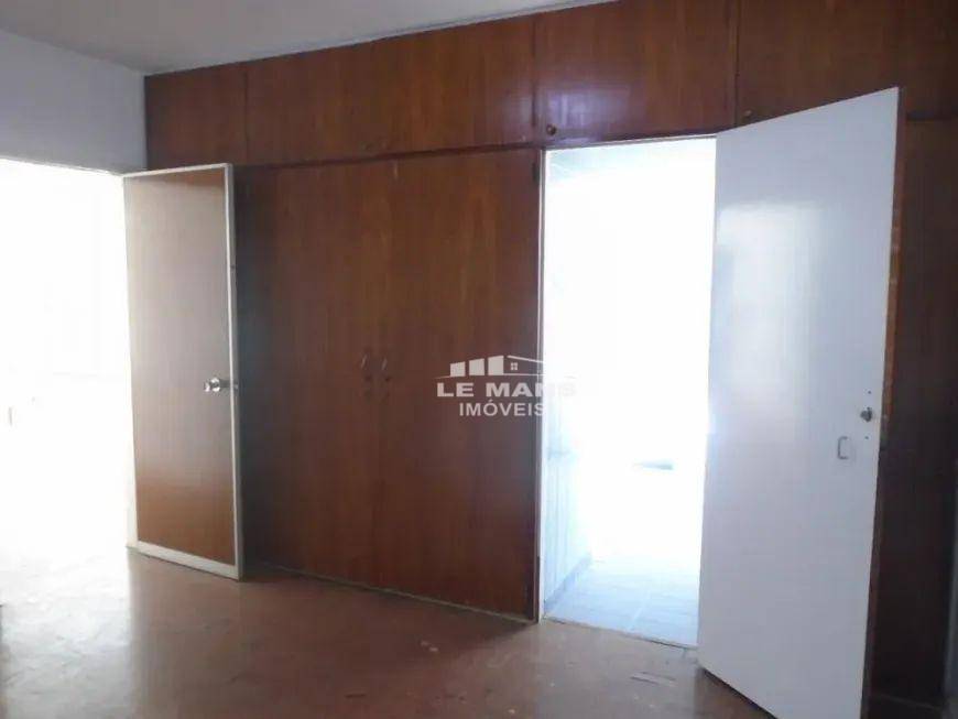 Casa para alugar com 4 quartos, 382m² - Foto 18