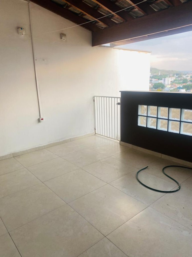 Casa à venda com 3 quartos, 350m² - Foto 13