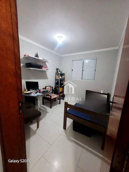Apartamento à venda com 2 quartos, 77m² - Foto 2