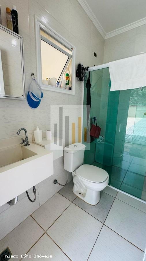 Casa à venda com 3 quartos, 250m² - Foto 17