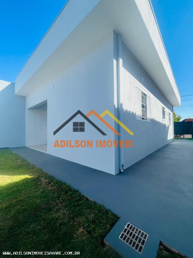 Casa à venda com 2 quartos, 61m² - Foto 2