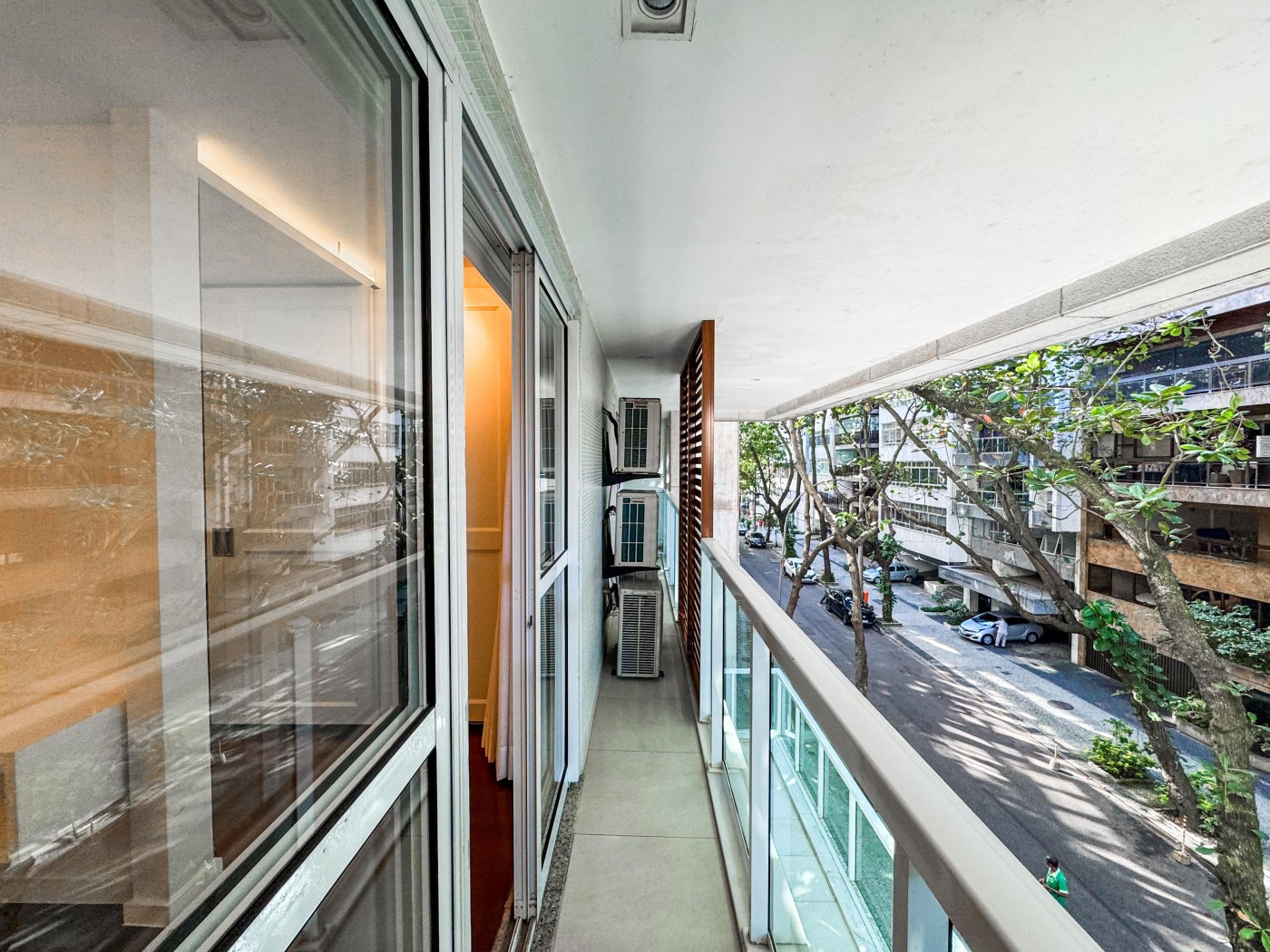 Apartamento à venda com 3 quartos, 199m² - Foto 5