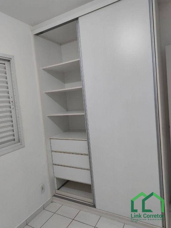 Apartamento para alugar com 3 quartos, 65m² - Foto 5